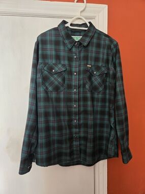 DIXXON Black and Green Plaid Button-Down Shirt